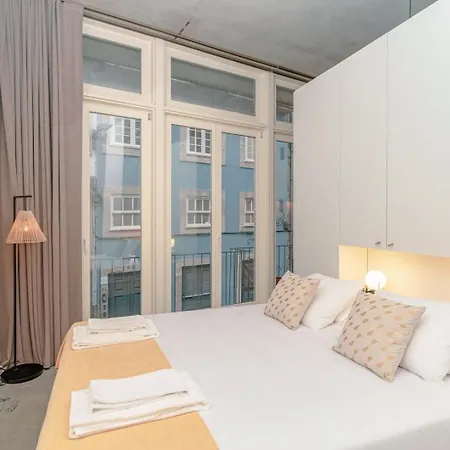 Loft With Great Balcony And Ac Close To Clerigos * Porto